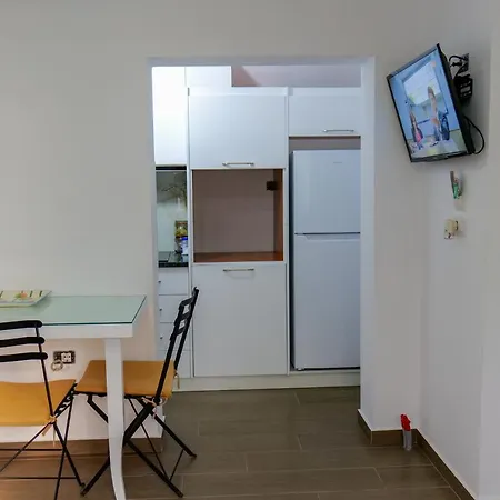 Apartamento Ani Borsh