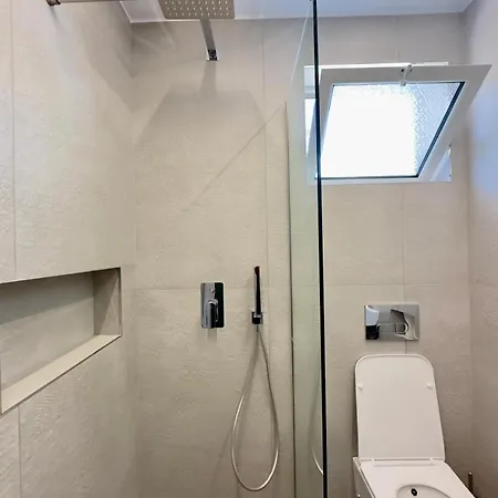 Apartman Ani *